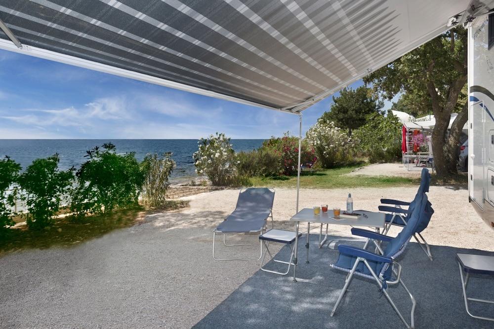 Eurocamp Mobile Homes At Fkk Nudist Campsite Solaris Tar-Vabriga Exterior foto