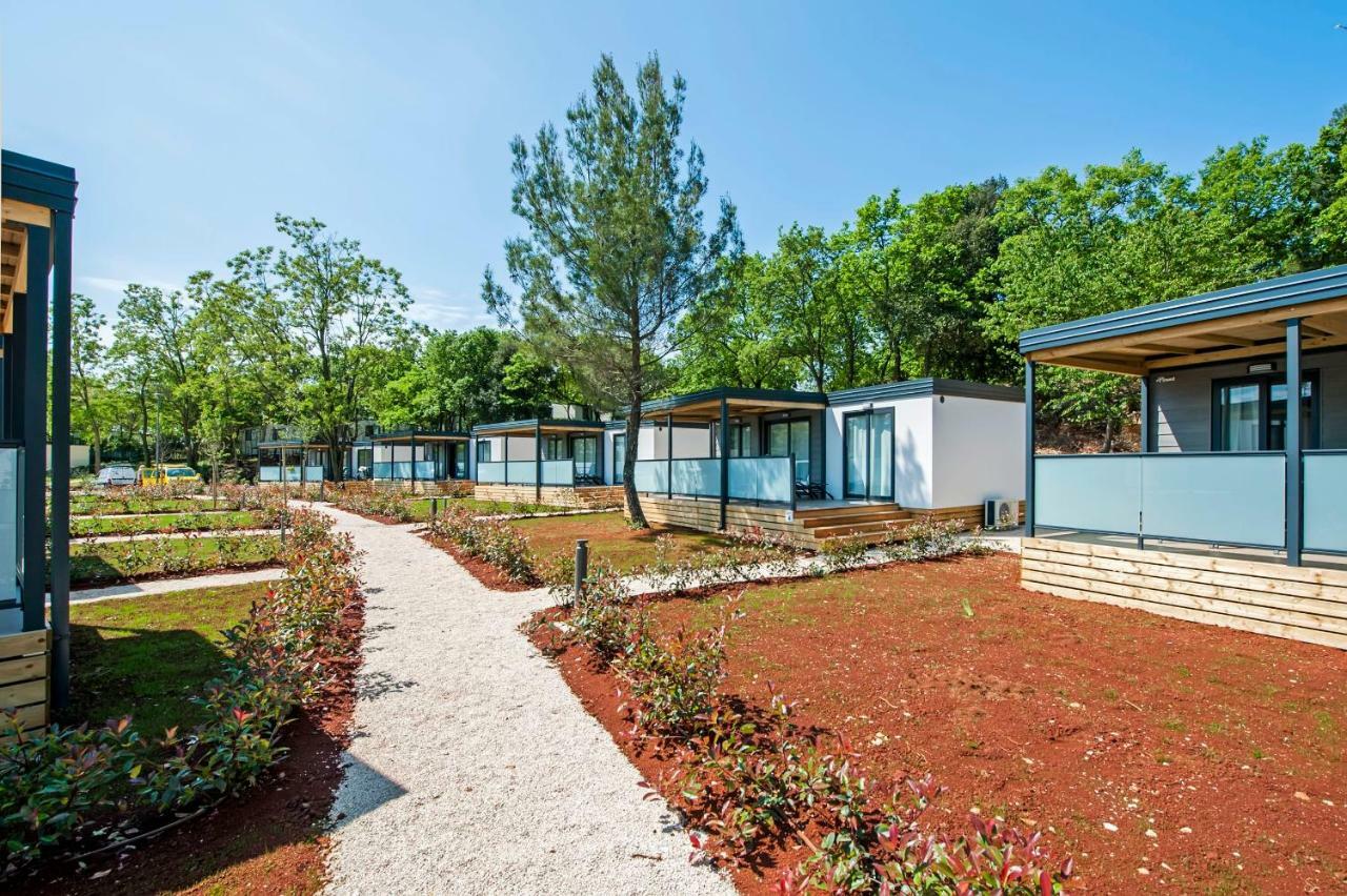 Eurocamp Mobile Homes At Fkk Nudist Campsite Solaris Tar-Vabriga Exterior foto