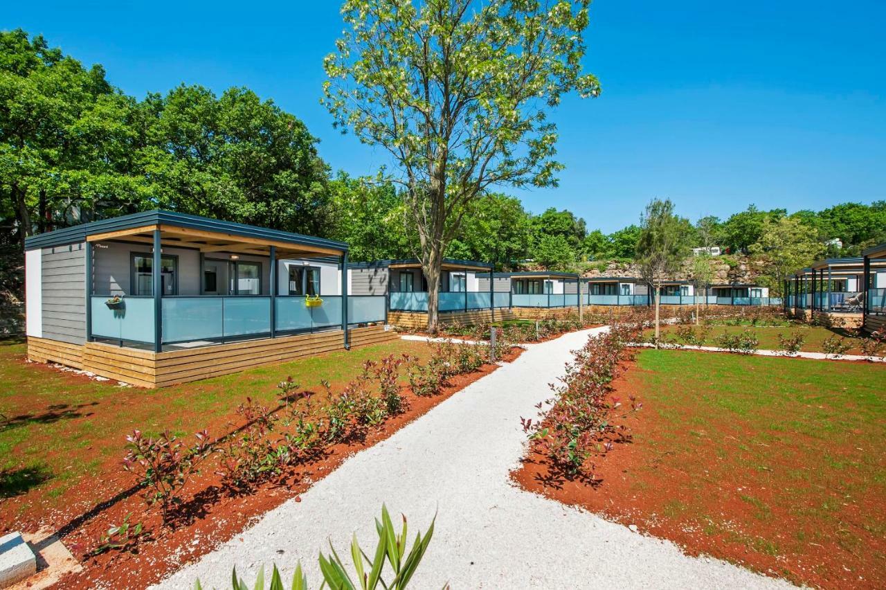 Eurocamp Mobile Homes At Fkk Nudist Campsite Solaris Tar-Vabriga Exterior foto